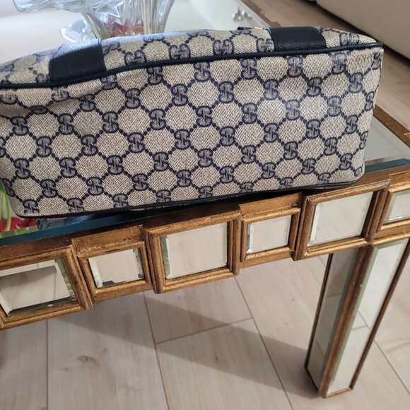 GUCCI Accessory Collection Monogram Handbag - Picture 11 of 14